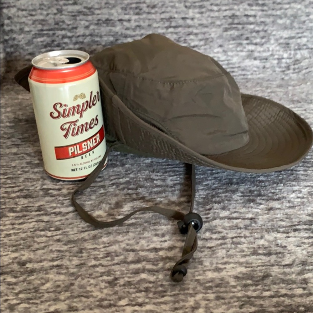 Hiking hat - Adventure awaits!